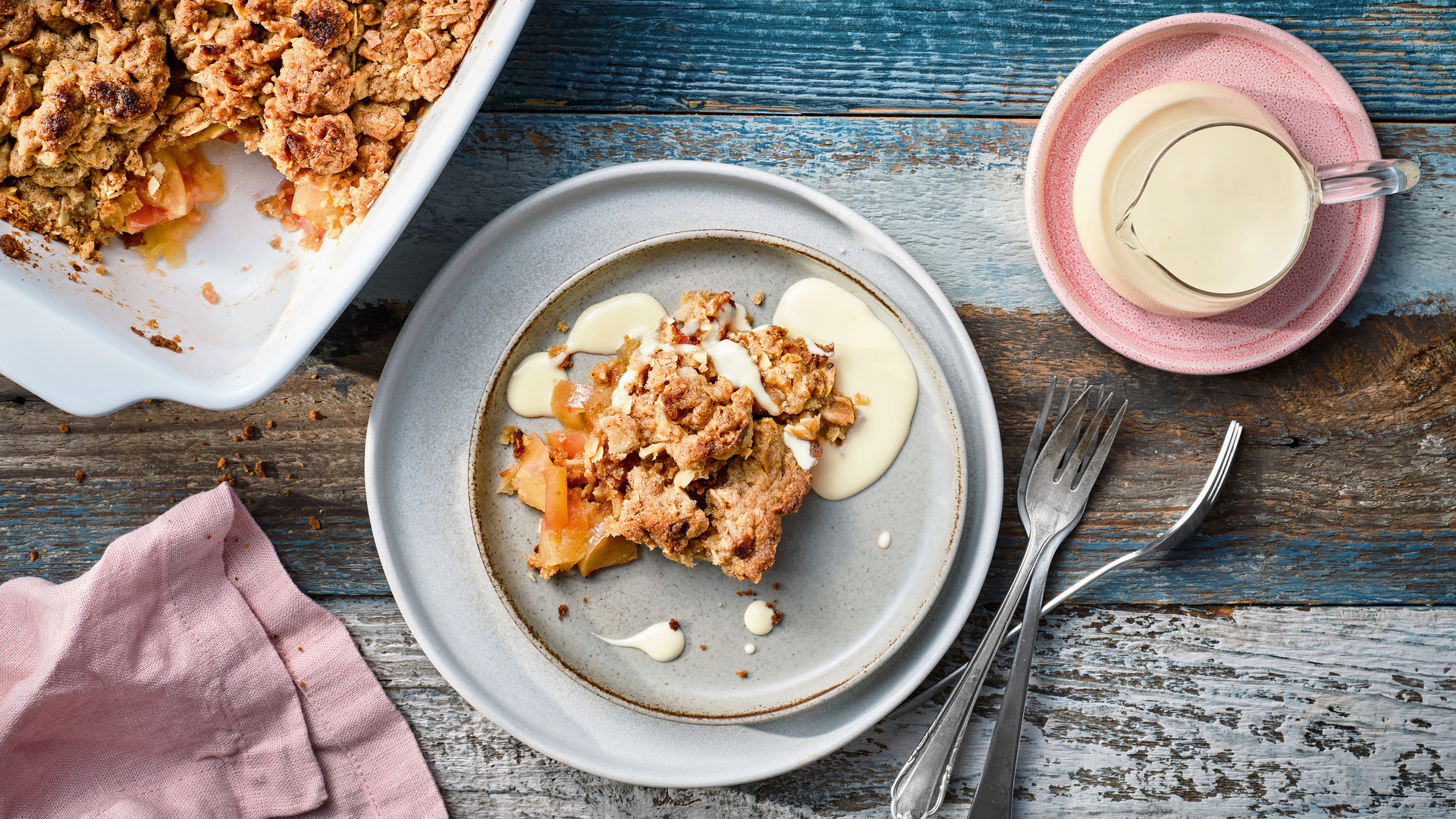 Apple Crumble mit Mandeln und Zimt