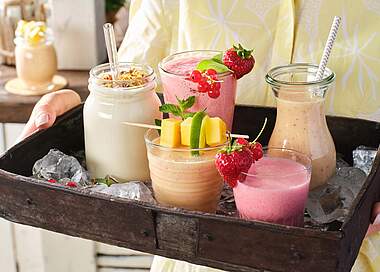 Fruchtige Buttermilch Lassis