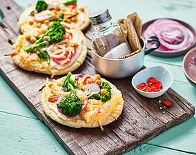 Rezept für Veggie Brokkoli-Cheese Pita Pizzas Veggie Brokkoli-Cheese Pita Pizzas