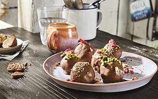 Rezeptbild: Spekulatius Cake-Pops mit Schokoguss