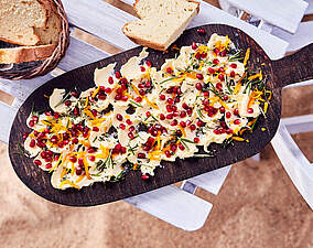 Butter Board orientalische Art mit selbst gemachtem Brot