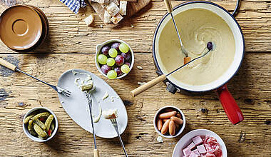 Mild-fruchtiges Käsefondue mit Buttermilch