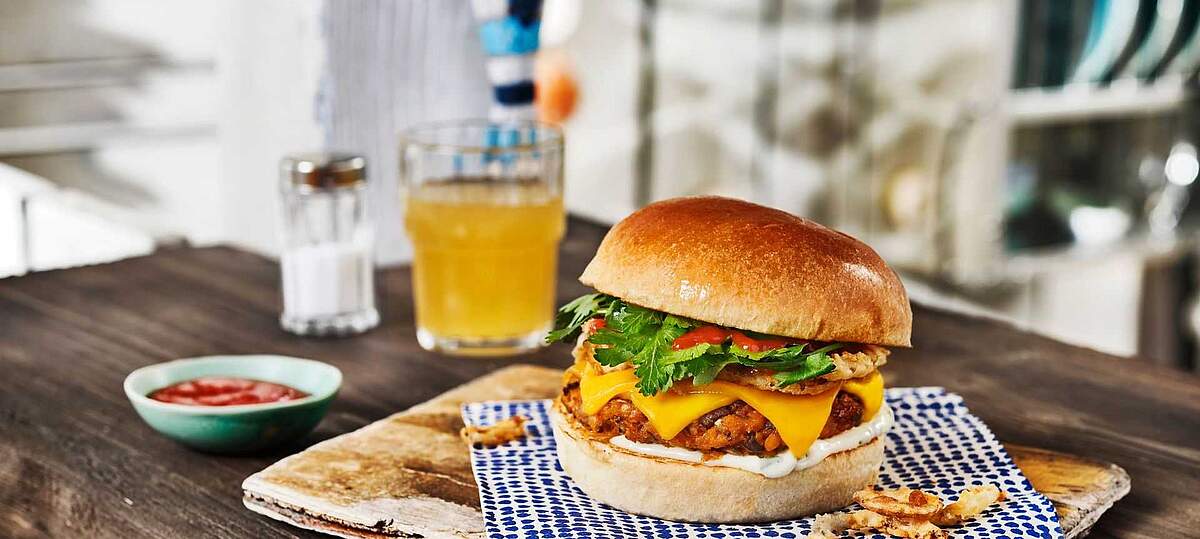 Rezeptbild für Crispy Veggie Burger mit Linsen und Champignons