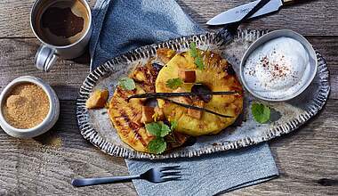 Gegrillte Ananas mit Vanille-Quark