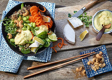 Vegetarische Asia-Bowl mit Quinoa und Edamame