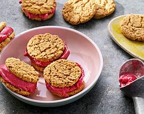 Buttermilch Ice Cream Sandwich