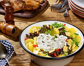 Frischer Kartoffelsalat zum Grill-Steak