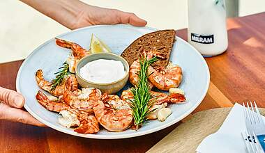 Knoblauchgarnelen mit Aioli
