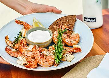 Knoblauchgarnelen mit Aioli