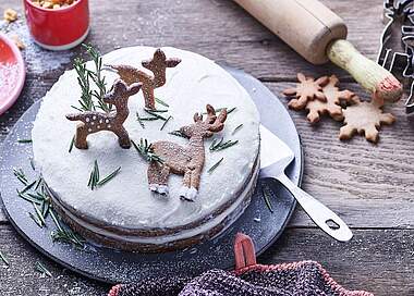Saftiger Carrot Cake mit Schmand-Frosting