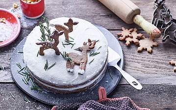 Saftiger Carrot Cake mit Schmand-Frosting