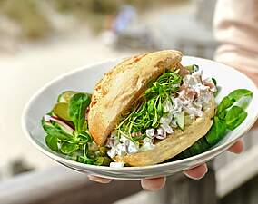 Fischbrötchen mit Bismarckhering