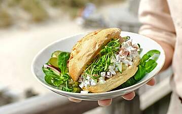 Fischbrötchen mit Bismarckhering