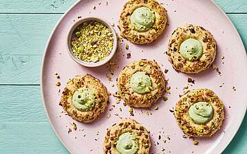 Herzhafte Cookies mit Wasabi-Füllung
