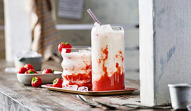 Fruchtiger Kefir Glow Up Drink