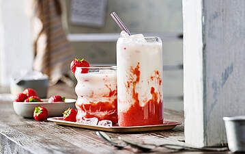 Fruchtiger Kefir Glow Up Drink