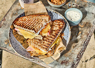 Küsten-Toast mit Schinken und Käse