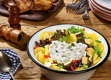 Frischer Kartoffelsalat zum Grill-Steak