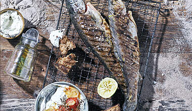 Gegrillte Forellen mit Tomaten-Dip