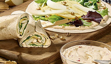 Pikant-fruchtige Käse-Wraps mit PaprikaQuark