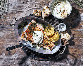 Rezept für Lachsfilet mit Honig-Senf-Dip Lachsfilet mit Honig-Senf-Dip