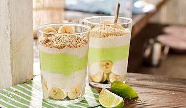 Kefir Avocado Smoothie mit Matcha