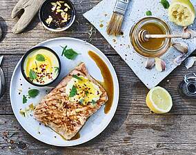 Rezept für Gegrillter Lachs in Soja-Honig Marinade Gegrillter Lachs in Soja-Honig Marinade