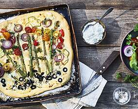 Rezept für Garten Focaccia mit Kirschtomaten Garten Focaccia mit Kirschtomaten