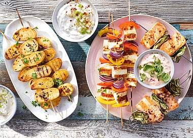 Grillspieße mit schnellen Dips