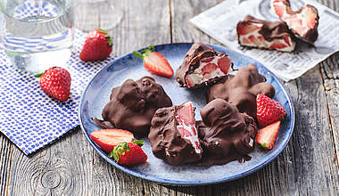 Frozen Strawberry Bites mit Schokolade