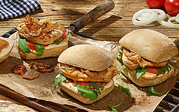 Ciabatta-Burger mit Hähnchen und Rucola