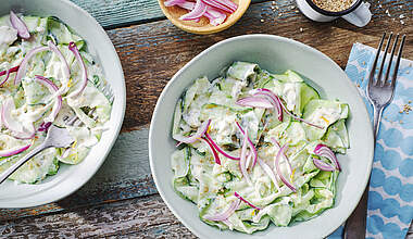 Sommerlicher Gurkensalat