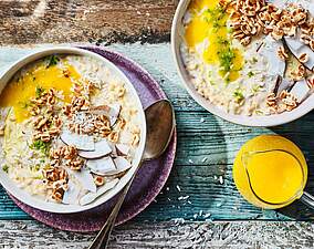 White Choc Porridge mit Kokos-Mango-Topping