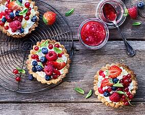 Protein Tartelettes mit fruchtigem Beeren-Mix