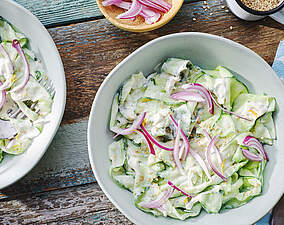 Sommerlicher Gurkensalat