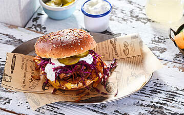 Vegetarischer Pulled Mushroom Burger