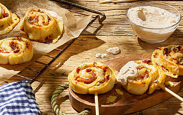 Schnelle Pizzaschnecken als Partysnack