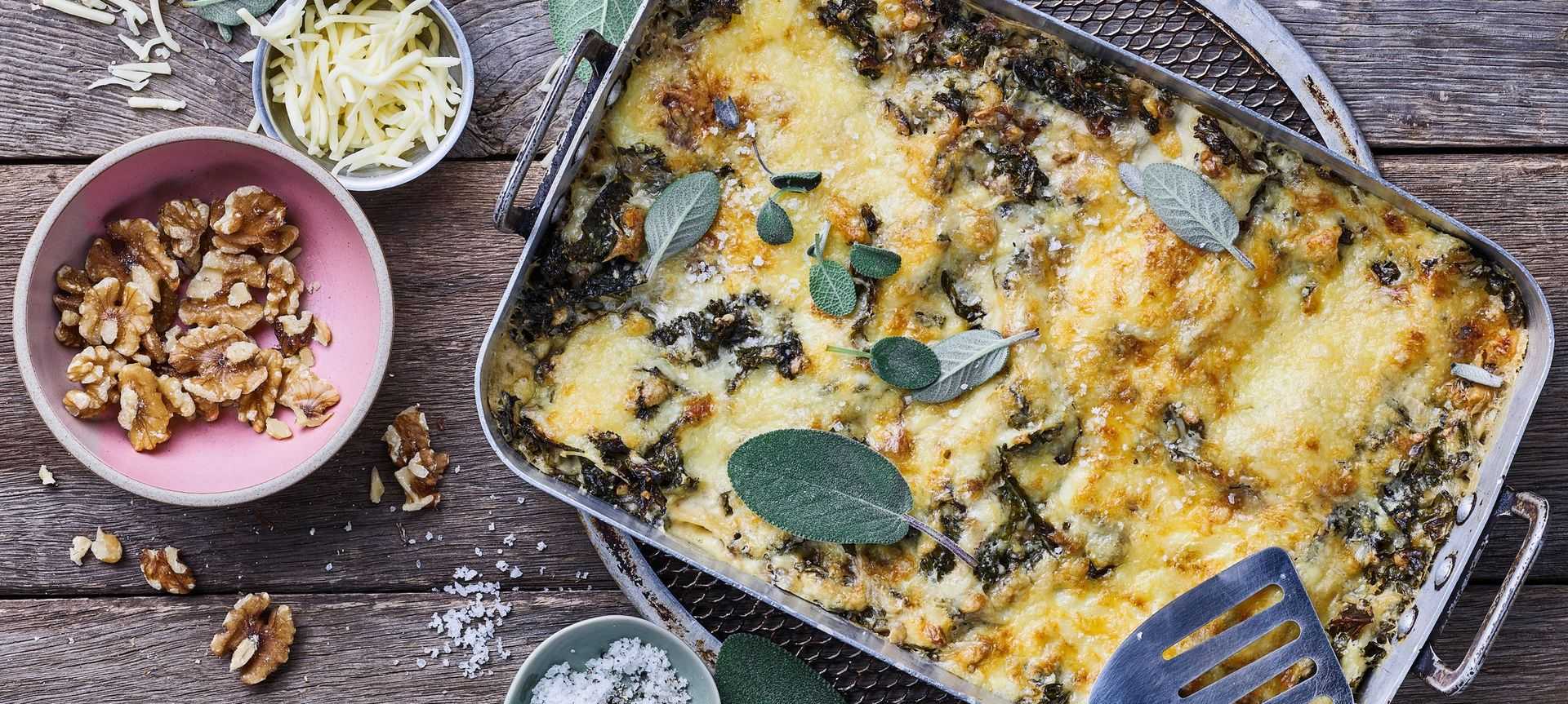 Rezeptbild für Vegetarische Grünkohl Lasagne mit Walnüssen und knuspriger Käsekruste