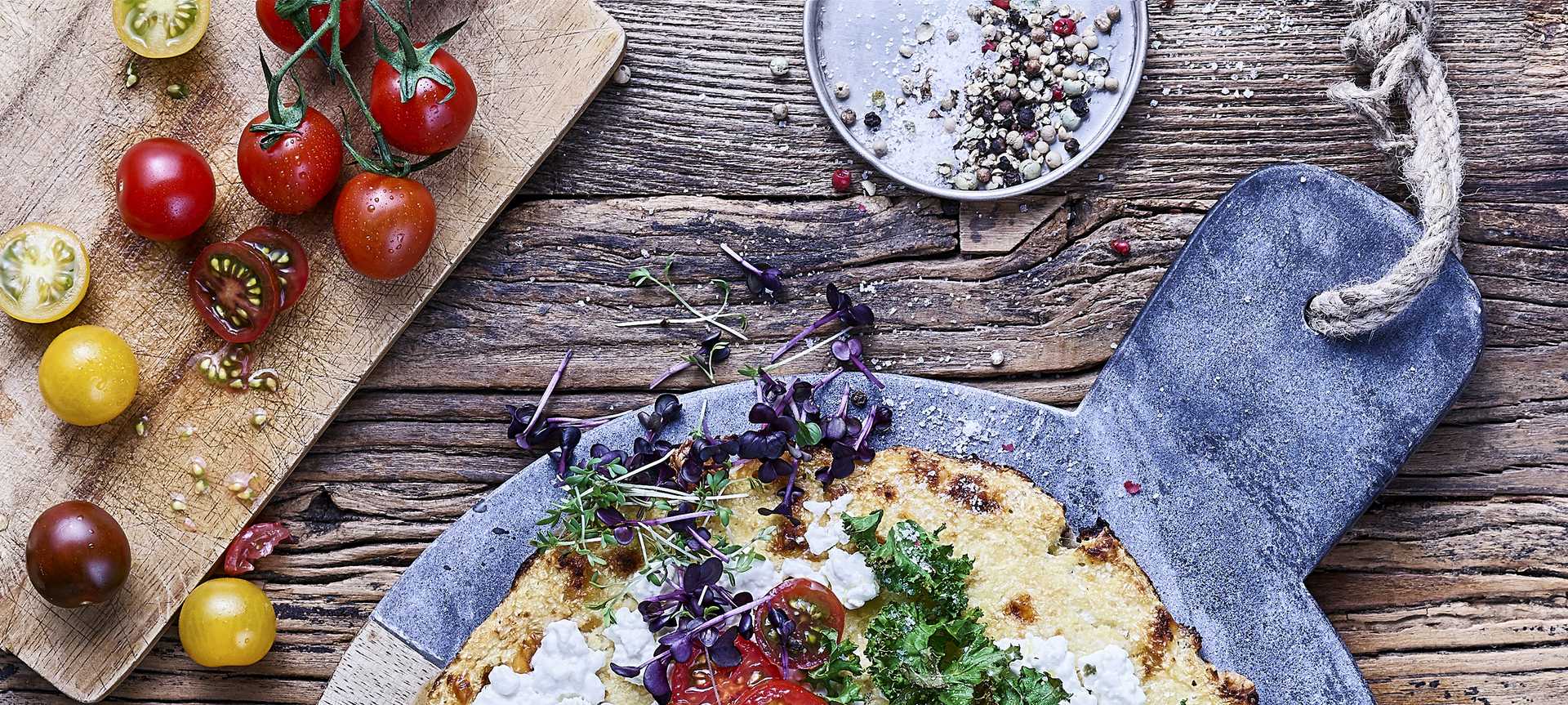 Rezeptbild für Blumenkohl Pizza mit Körnigem Frischkäse