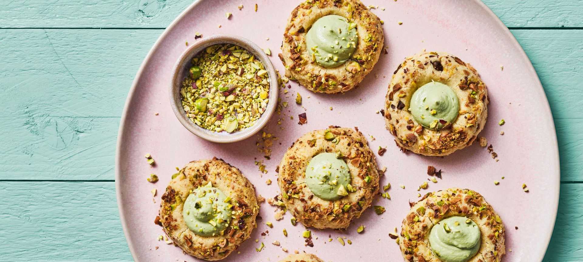 Rezeptbild für Herzhafte Cookies mit Wasabi-Füllung