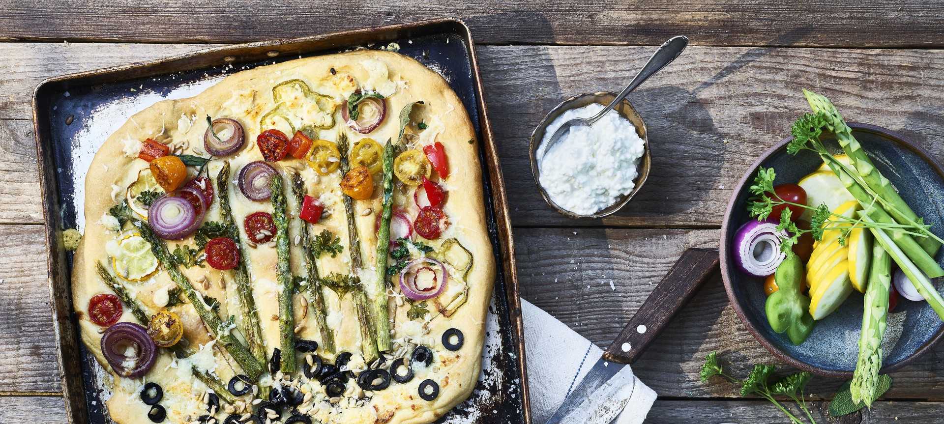 Rezeptbild für Garten Focaccia mit Kirschtomaten