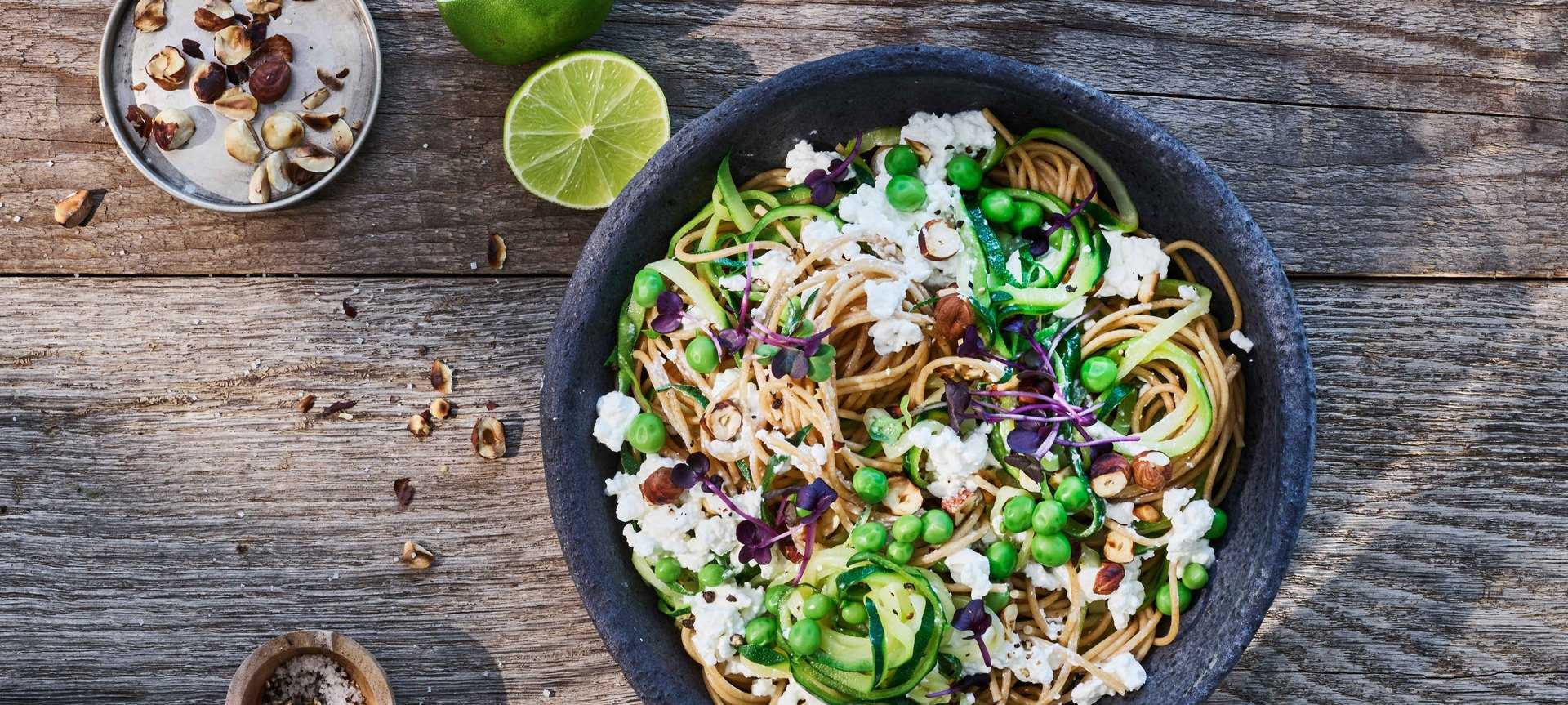 Rezeptbild für Protein Pasta Bowl mit Zucchini Zoodles