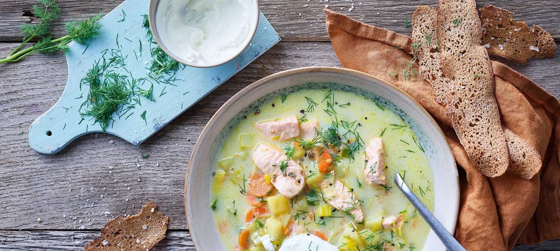 Rezeptbild für Finnische Lachssuppe mit Schmand und Dill