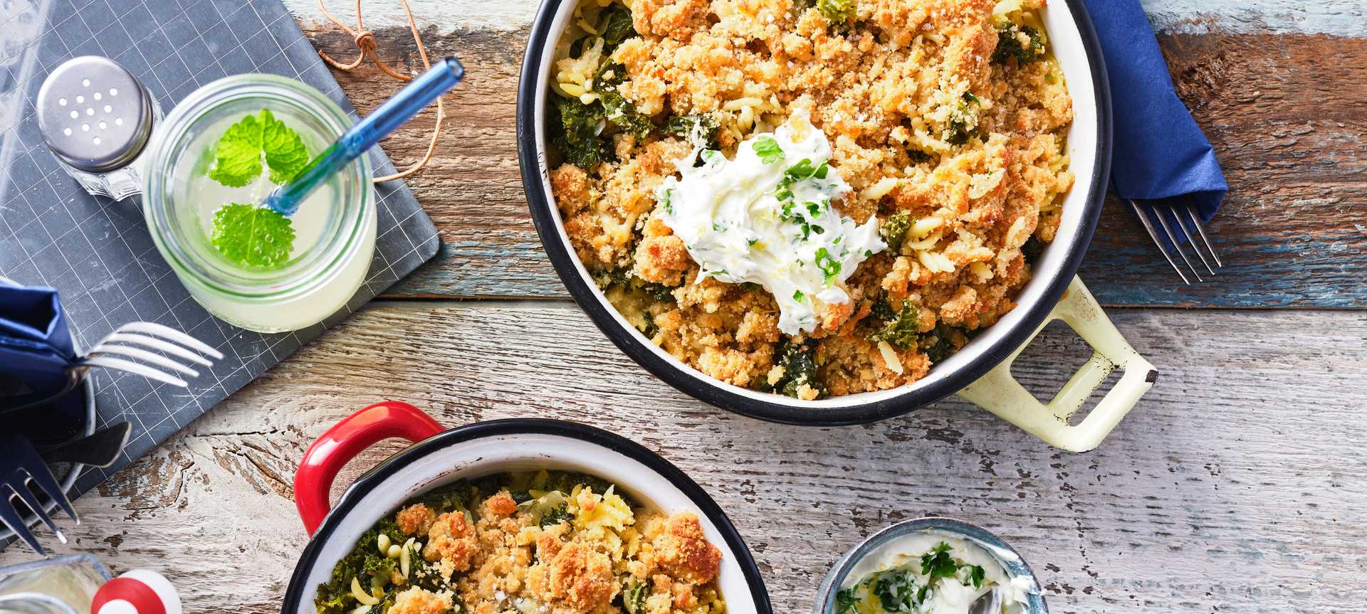 Rezeptbild für Mit Käse überbackener Orzo-Auflauf mit Grünkohl