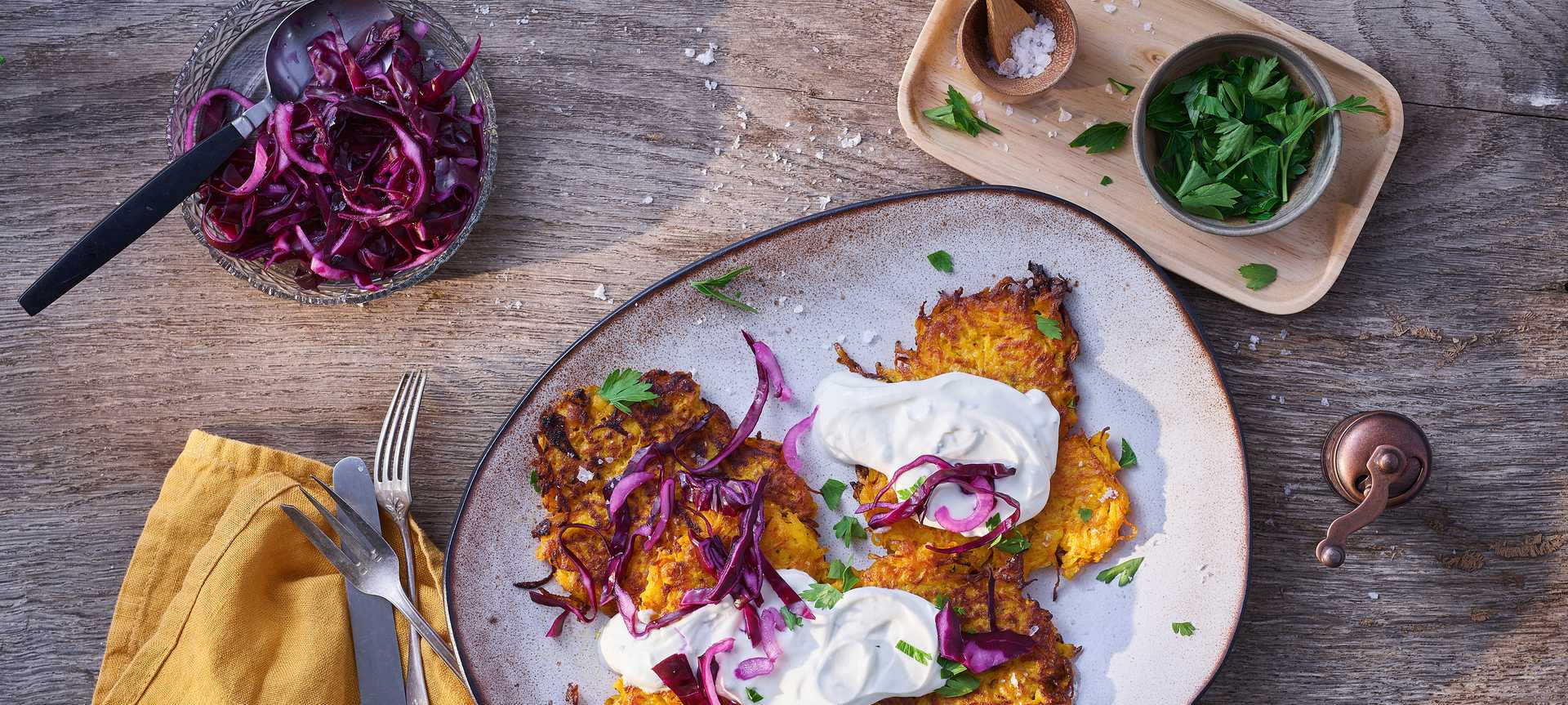Rezeptbild für Knusprige Kürbis-Rösti mit 7-KräuterQuark
