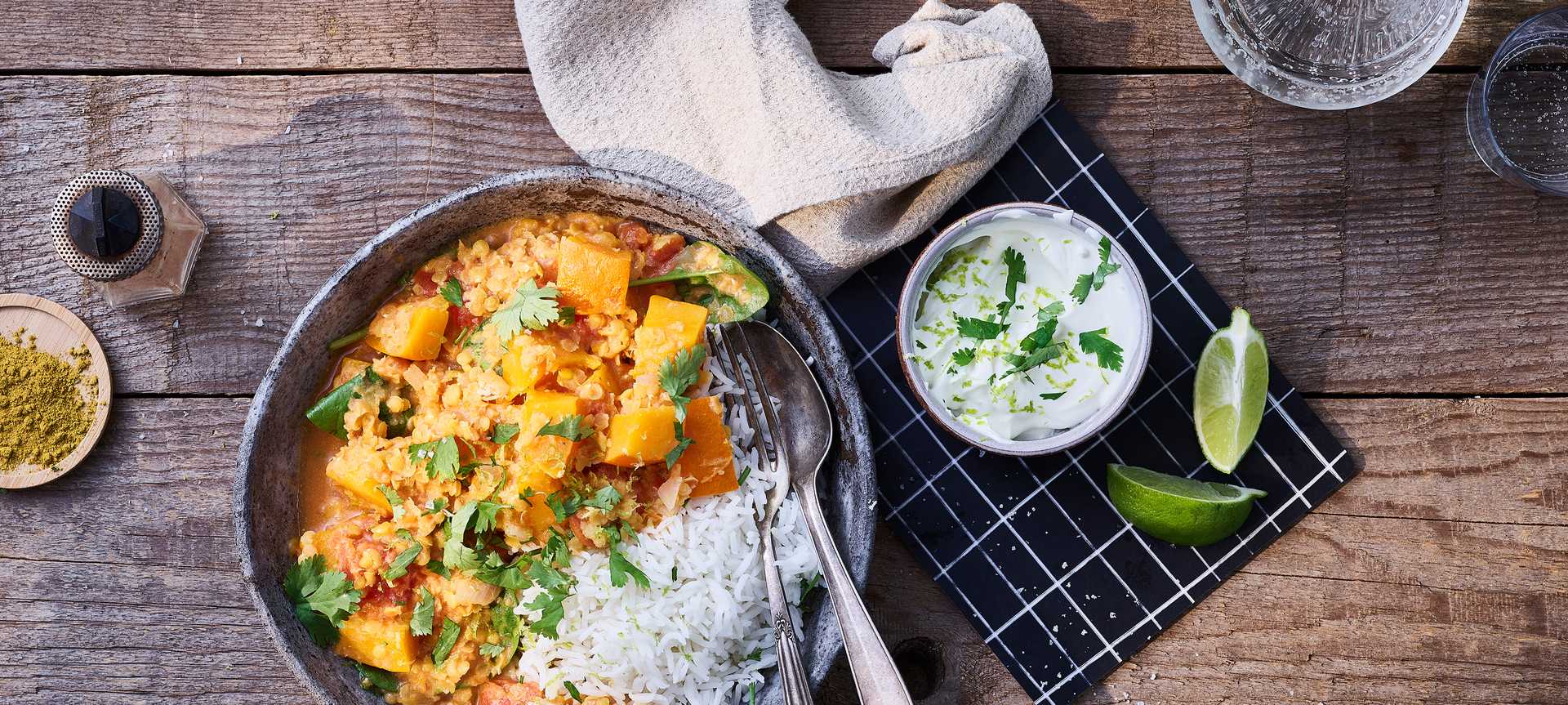 Rezeptbild für Einfaches Kürbis-Linsen-Spinat-Dal