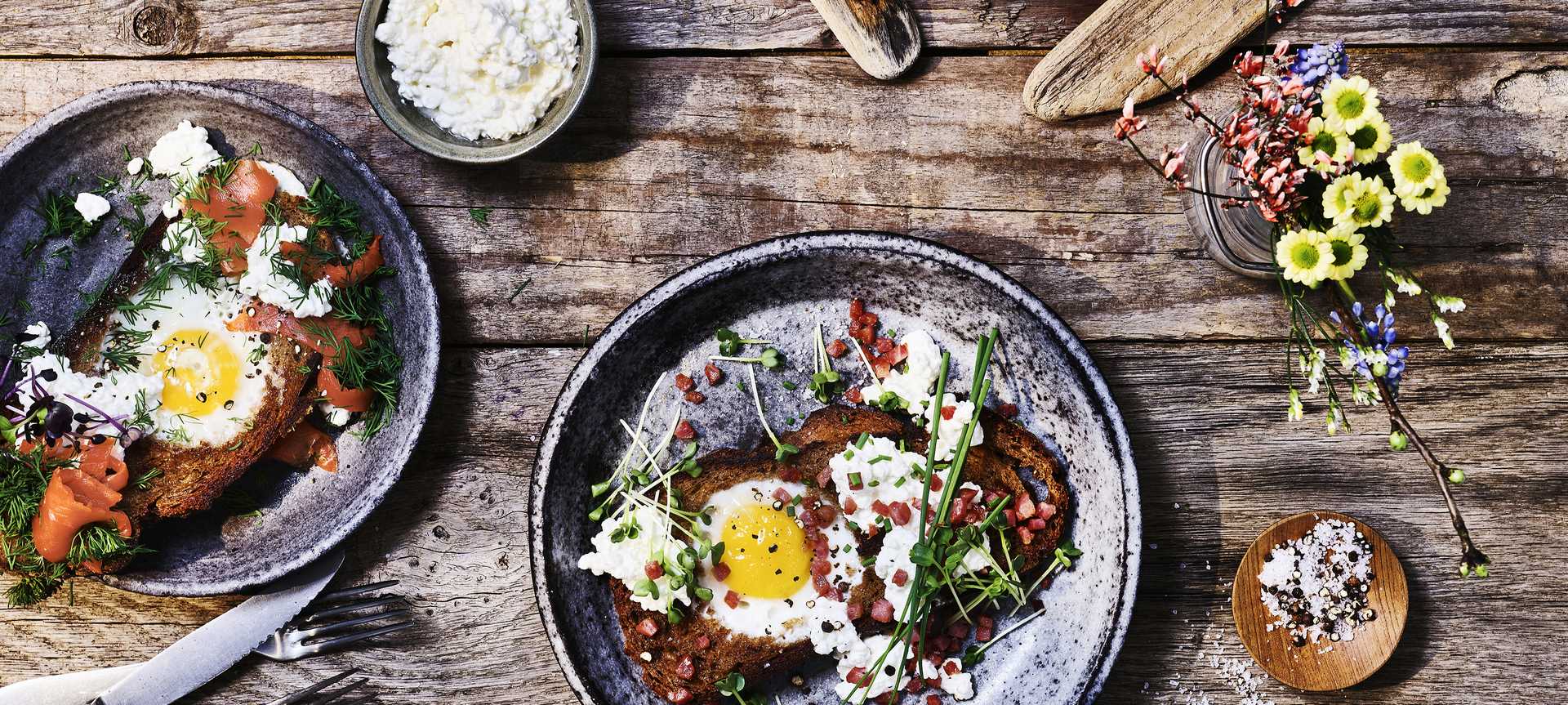 Rezeptbild für Ei im Nest mit Räucherlachs und körnigem Frischkäse