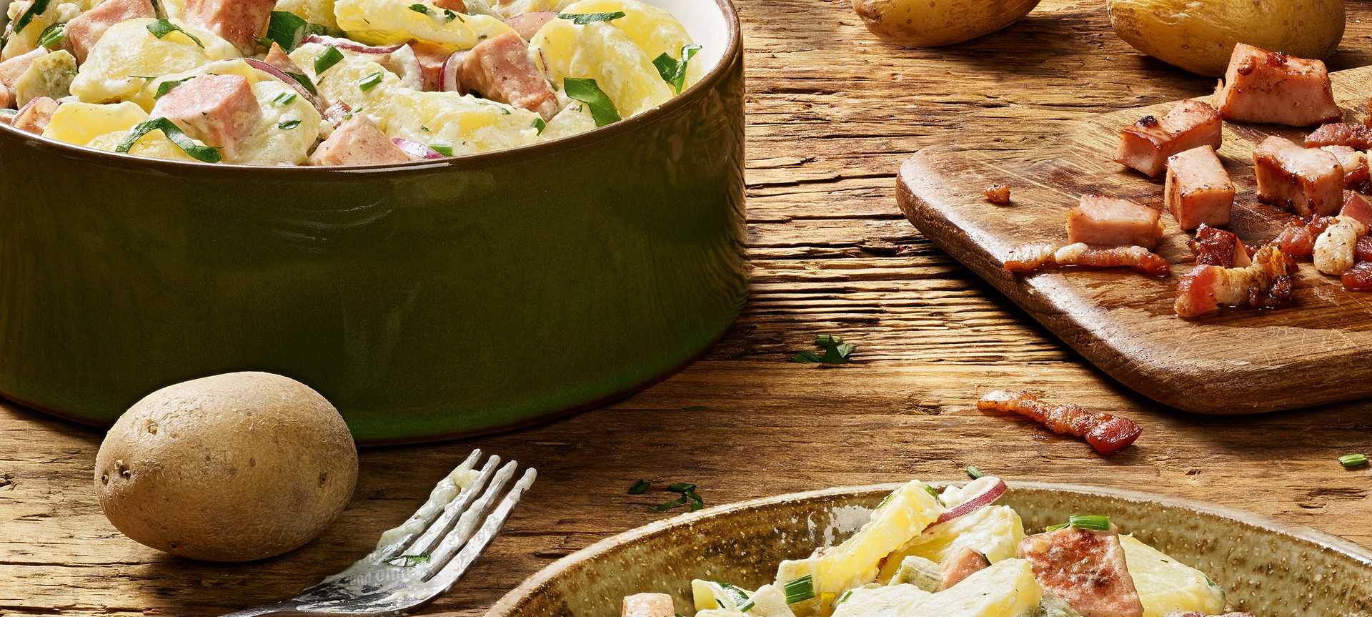 Rezeptbild für Klassischer Kartoffelsalat mit Speck und Fleischwurst