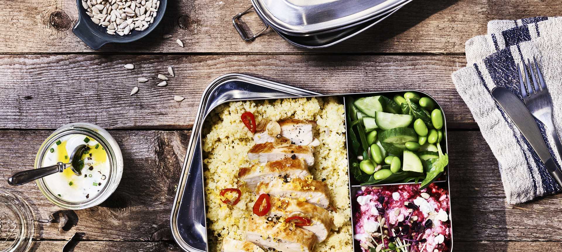Rezeptbild für Power Lunchbox mit Hähnchenbrust und Gemüse