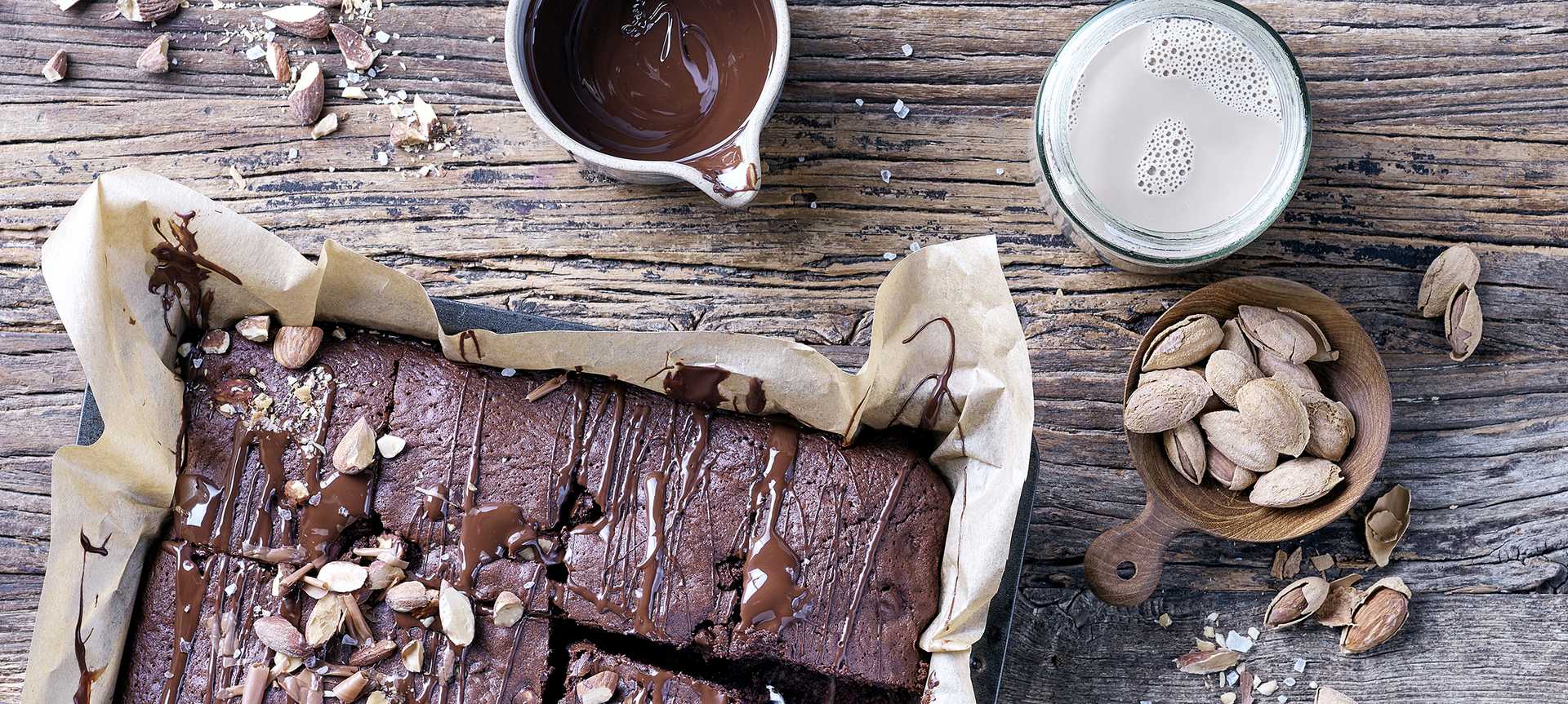 Rezeptbild für Kaffee-Brownies mit Salzmandeln